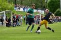 Links Tim Bächer (1. FC Waldstein) und rechts Marco Mergner (1. FC Martinsreuth)